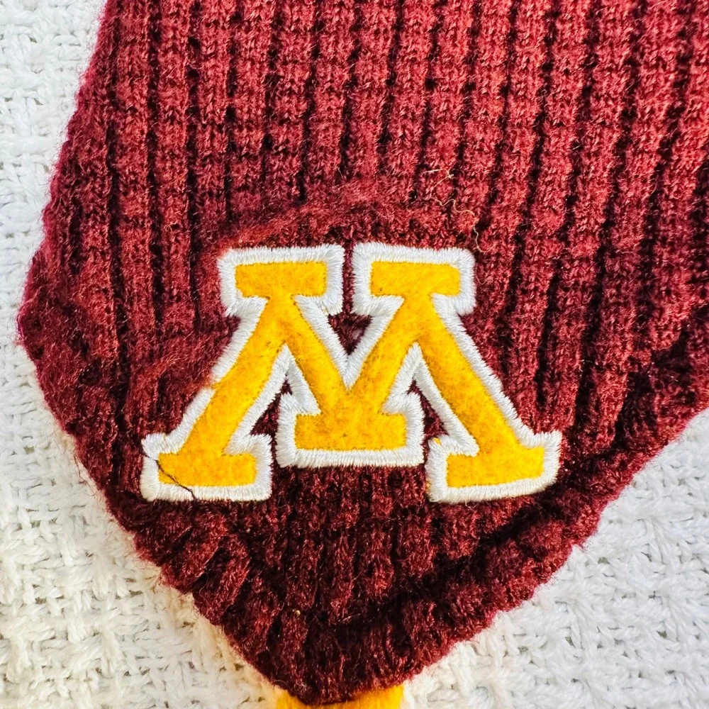 Top of the World Minnesota Gophers Kids Knit Hat with Tassels‎ and Poms - Sporty